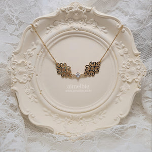 Gold Princess Semi-Choker Necklace