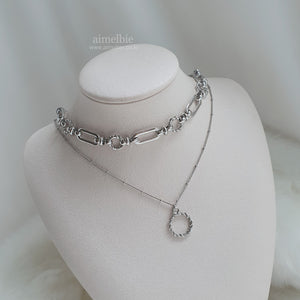 Urban Chain Layered Choker Necklace (Risabae Necklace)