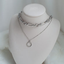 Load image into Gallery viewer, Urban Chain Layered Choker Necklace (Risabae Necklace)