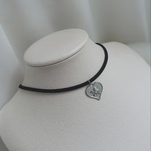 Load image into Gallery viewer, Baby Angel Heart Choker - Silver ver. (Kep1er Youngeun Necklace)