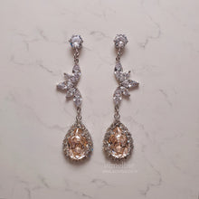 Load image into Gallery viewer, [IU Earrings] Heavenly Crystal Earrings - Champagne Pink ver.