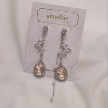 Load image into Gallery viewer, [IU Earrings] Heavenly Crystal Earrings - Champagne Pink ver.