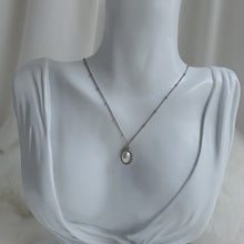 Load image into Gallery viewer, Elegant Layered Pearl Choker Necklace - Silver ver.