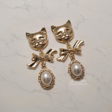 Load image into Gallery viewer, Melbie The Cat Series - Sweet Kitty Earrings