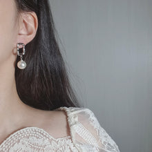 Load image into Gallery viewer, Judy Earrings - Silver (Cherry Bullet Jiwon Earrings)