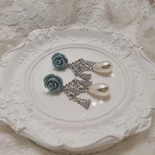 Load image into Gallery viewer, Mint Rose Chandelier Earrings