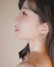 Load image into Gallery viewer, Melbie The Cat Series - Antique Cat Knobs Earrings (Gold ver.)