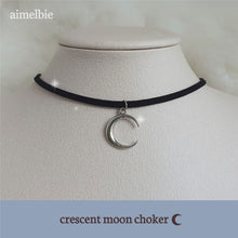 Load image into Gallery viewer, Crescent Moon Choker - Silver ver.