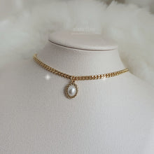 Load image into Gallery viewer, [KARA Han Seungyeon Necklace] Elizabeth Choker Necklace - Gold ver.