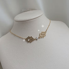 Load image into Gallery viewer, Gold Princess Semi-Choker Necklace