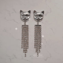 Load image into Gallery viewer, Melbie The Cat Series - City of Blinding Lights (Silver ver.)