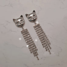 Load image into Gallery viewer, Melbie The Cat Series - City of Blinding Lights (Silver ver.)