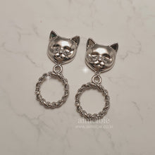 Load image into Gallery viewer, Melbie The Cat Series - Antique Cat Knobs Earrings (Silver ver.)