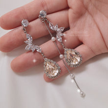 Load image into Gallery viewer, Heavenly Crystal Earrings - Champagne Pink ver.