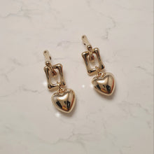 Load image into Gallery viewer, Urban Golden Heart Earrings