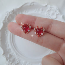 Load image into Gallery viewer, Cherrypink Heart Princess Earrings