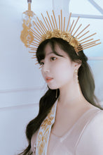 Load image into Gallery viewer, Aphrodite Series - Under the Moonlight Earrings (Peach ver.)