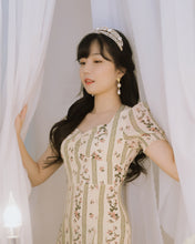 Load image into Gallery viewer, Aphrodite Series - The Elegance Earrings (Gold ver.)