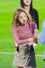 Load image into Gallery viewer, Vintage Gold Heart Earrings (Red Velvet Joy, STAYC Sieun Earrings)