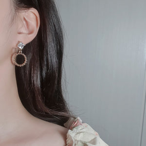 Diamond and Gold Ring Earrings (STAYC Isa, fromis_9 Chaeyoung Earrings)