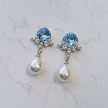 Load image into Gallery viewer, Cushion Square crystal earrings - Light Sapphire