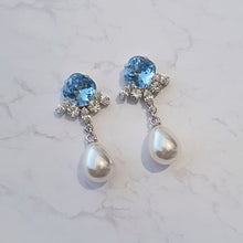 Load image into Gallery viewer, Cushion Square crystal earrings - Light Sapphire