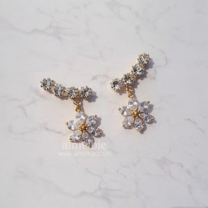 Daisy Wing Earrings - Simple (Gold ver.) (Red Velvet Yeri, Park Eunbin Earrings)