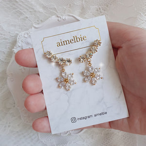 Daisy Wing Earrings - Simple (Gold ver.) (Red Velvet Yeri, Park Eunbin Earrings)