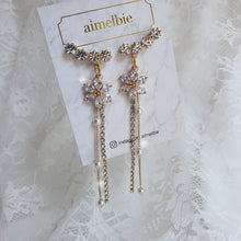 Load image into Gallery viewer, Daisy Wing Earrings - Longdrop (Gold ver.)