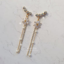 Load image into Gallery viewer, Daisy Wing Earrings - Longdrop (Gold ver.)