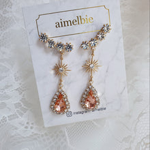 Load image into Gallery viewer, Stellar Elf Earrings - Peach