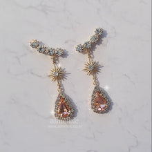 Load image into Gallery viewer, Stellar Elf Earrings - Peach