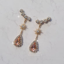 Load image into Gallery viewer, Stellar Elf Earrings - Peach