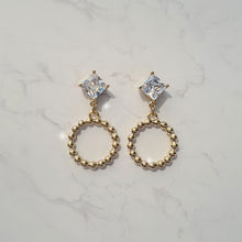 Load image into Gallery viewer, Diamond and Gold Ring Earrings (STAYC Isa, fromis_9 Chaeyoung Earrings)
