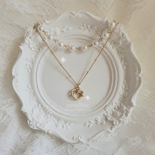 Load image into Gallery viewer, Pretzel Layered Pearl Choker Necklace - Gold ver. (Red Velvet Joy Necklace)