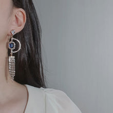 Load image into Gallery viewer, City Queen Earrings - Navy