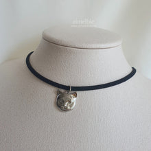 Load image into Gallery viewer, Melbie the Cat Series - Cat Face Choker (Silver ver.) (FIFTY FIFTY Aran, Alice Sohee Necklace)