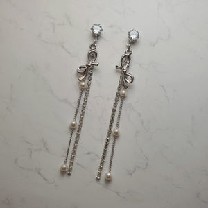 Ribon and Crystal Drops Earrings - Silver