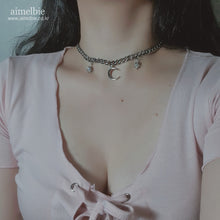Load image into Gallery viewer, Moon and Star Bold Chain Choker - Silver (Kep1er Xiaoting Necklace)