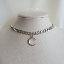 Load image into Gallery viewer, Crescent Moon Bold Chain Choker - Silver