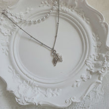 Load image into Gallery viewer, Little Leaves Layered Necklace - Silver