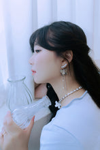 Load image into Gallery viewer, Bling Butterfly Earrings - Longdrop (STAYC Isa, Woo!ah! Minseo Earrings)
