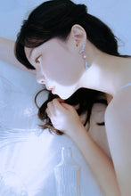 Load image into Gallery viewer, Stellar Elf Earrings - Light Sapphire (Rocket Punch Dahyun Earrings)