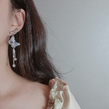 Load image into Gallery viewer, [IVE Rei, Kep1er Xiaoting, Woo!ah! Nana Earrings] Butterfly Elf Queen Earrings