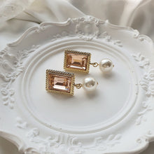 Load image into Gallery viewer, Antique Square Earrings - Peach