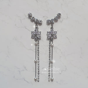 [IU Earrings] Daisy Wing Earrings - Longdrop (Silver ver.)