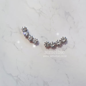 Simple Wing Earrings - Silver (VIVIZ Sinb and Oh My Girl Binnie Earrings)