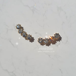 Simple Wing Earrings - Gold