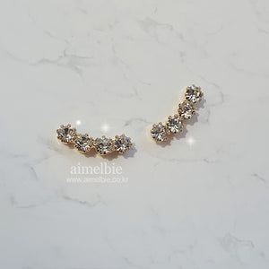 Simple Wing Earrings - Gold