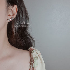 [STAYC Seeun Earrings] Simple Wing Earrings - Gold